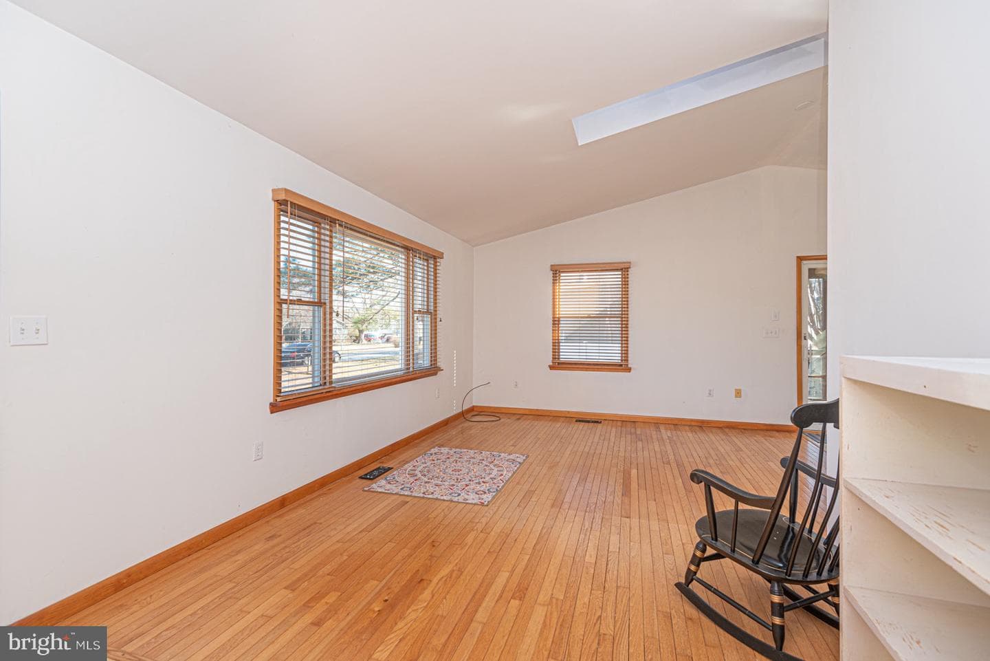 10333 Tudor Road photo 5