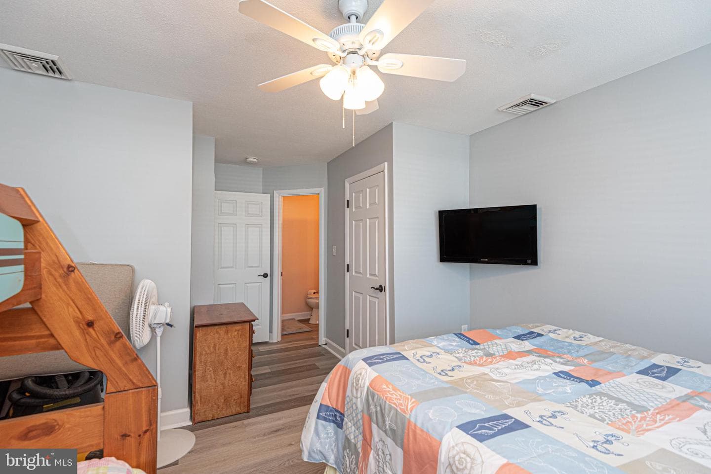 9307 Chesapeake Drive #a1301 photo 23