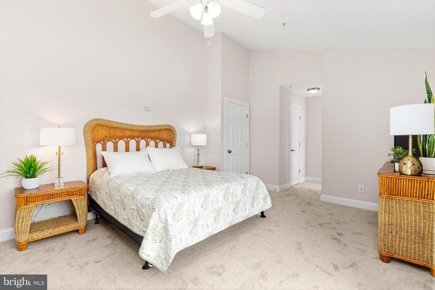 14402 Coastal Highway #d2 Palms photo 22