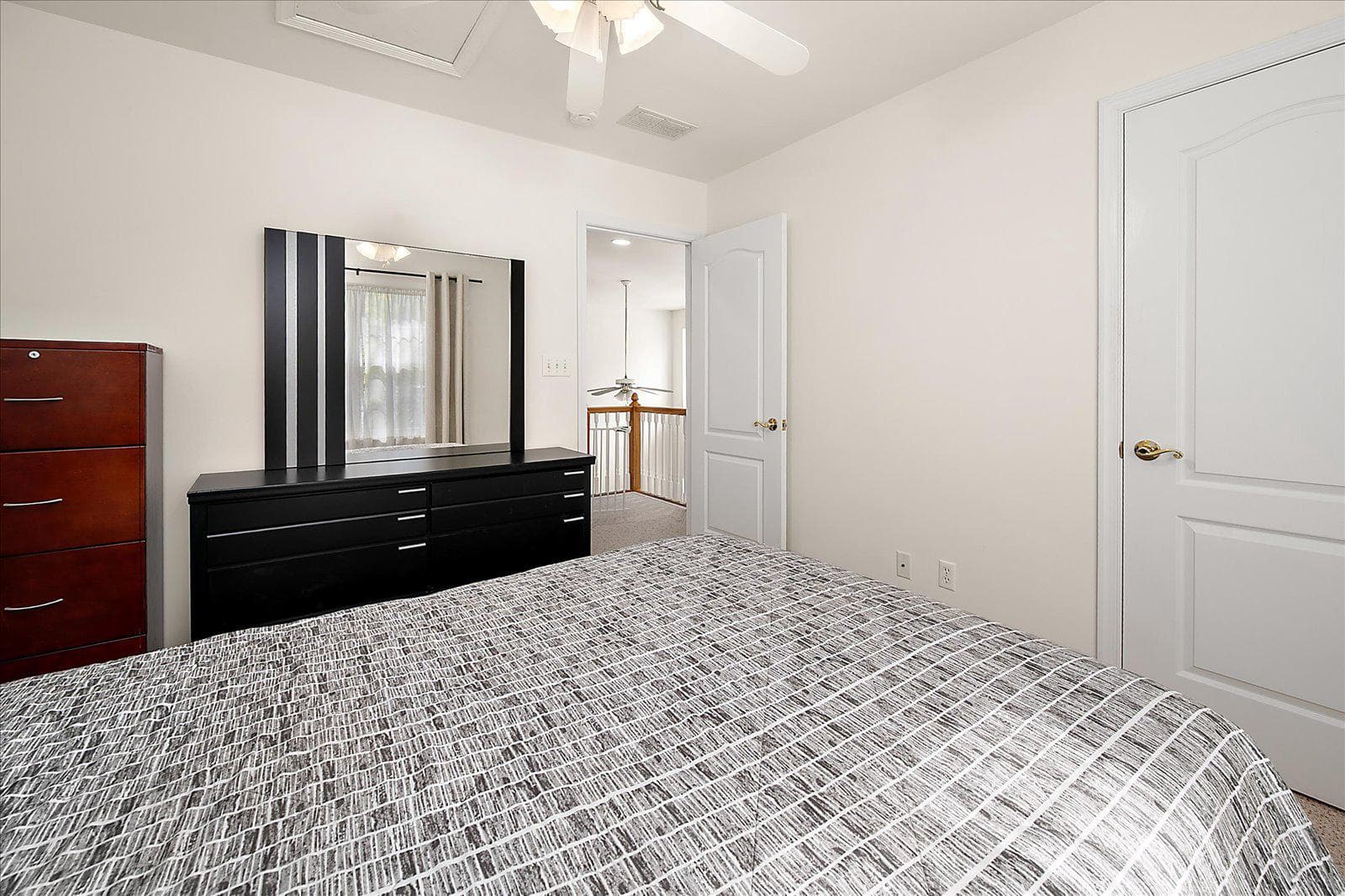 2 Moonraker Road photo 28