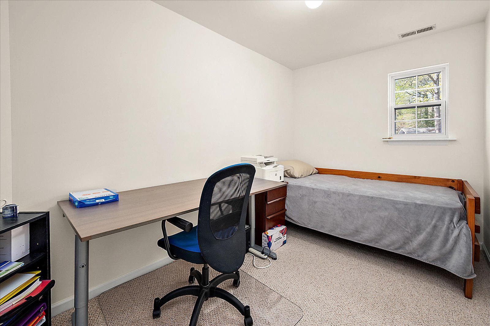 2 Moonraker Road photo 35