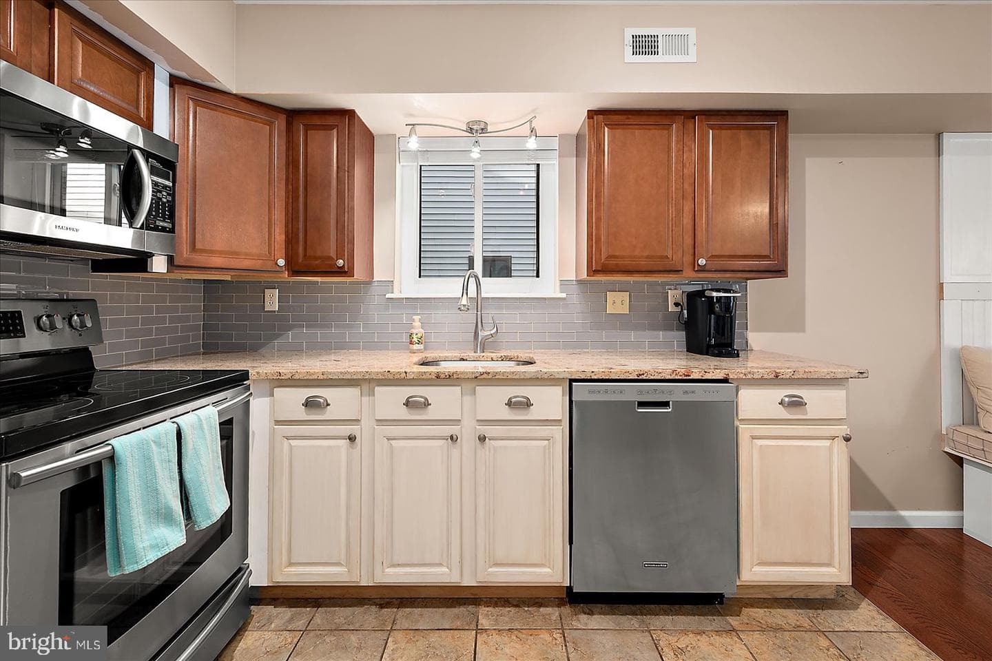 14402 Jarvis Avenue #2c photo 18