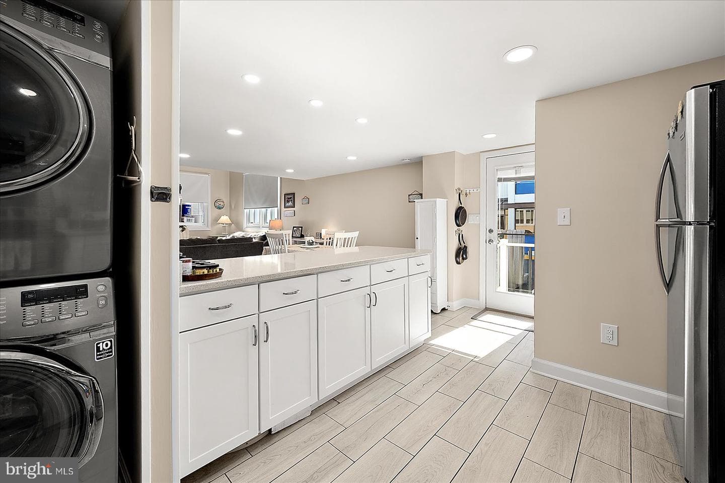 5 73rd Street photo 16