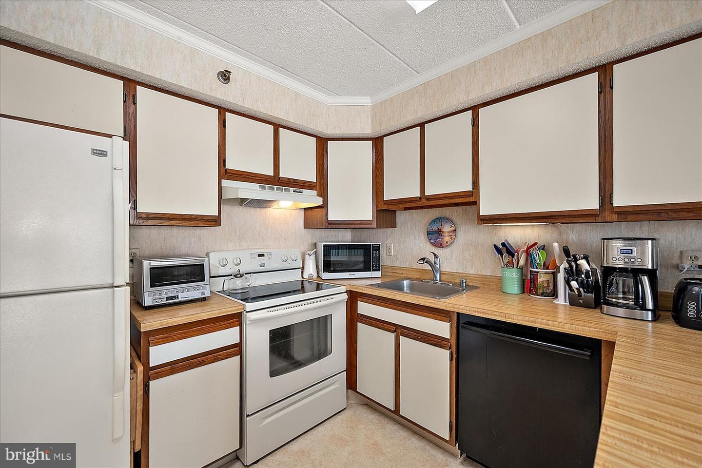 5801 Atlantic Ave # 608 photo 10