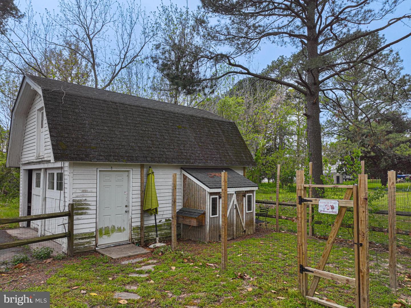 8318 Langmaid Road photo 121