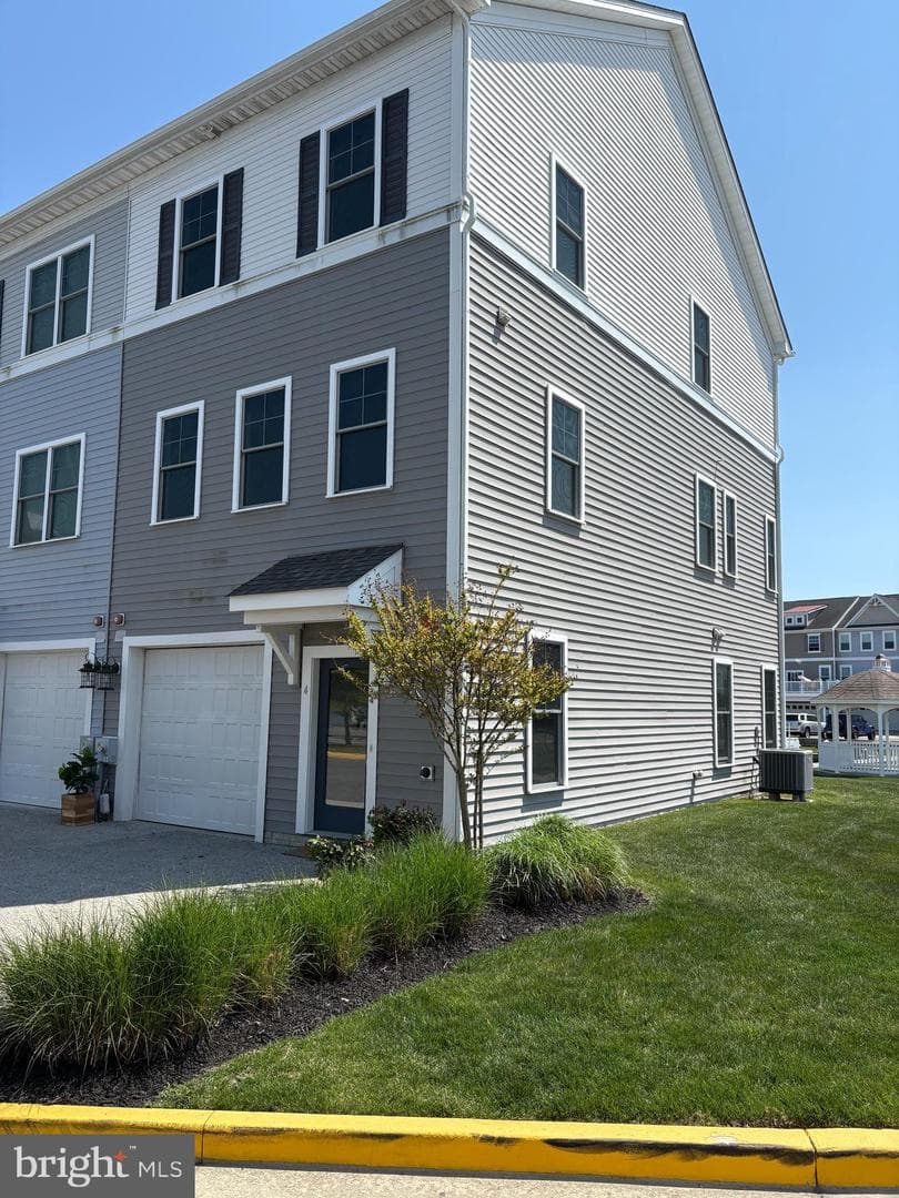 13006 Bowline Lane #4