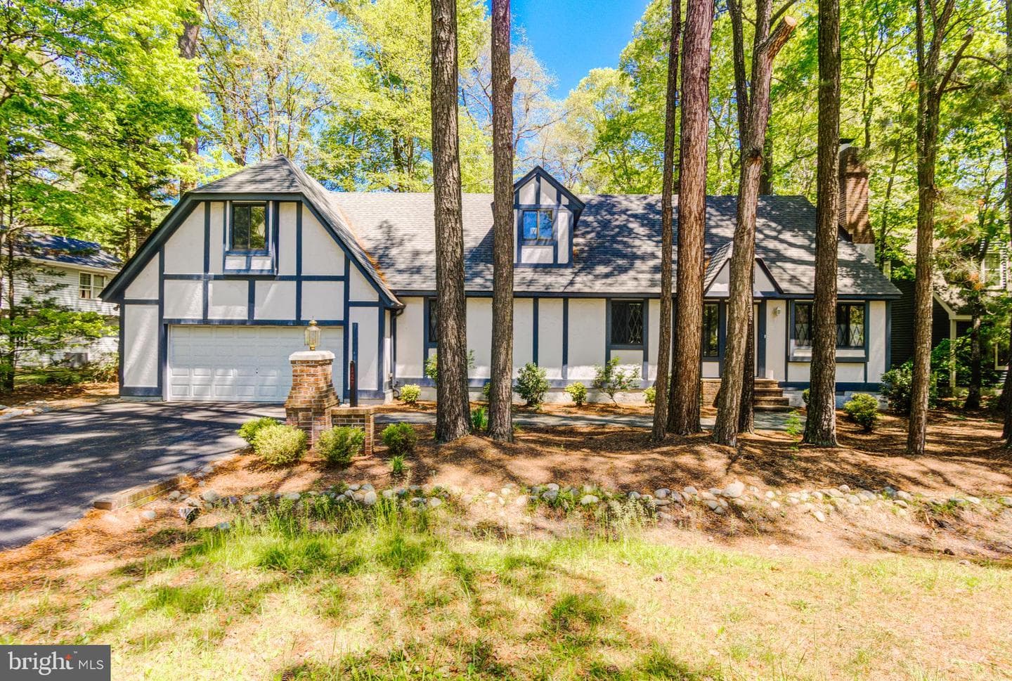 127 Nottingham Lane photo 1
