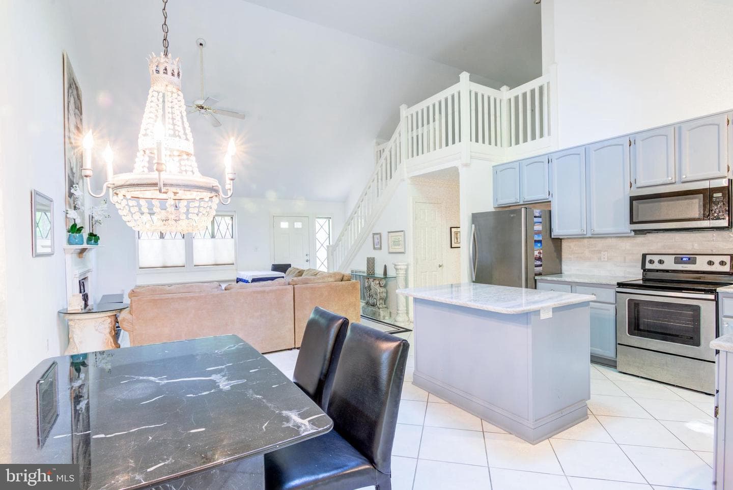 127 Nottingham Lane photo 46