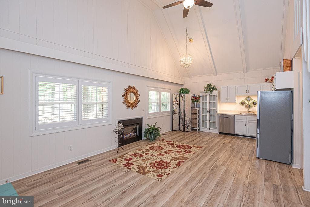 62 Newport Drive photo 6