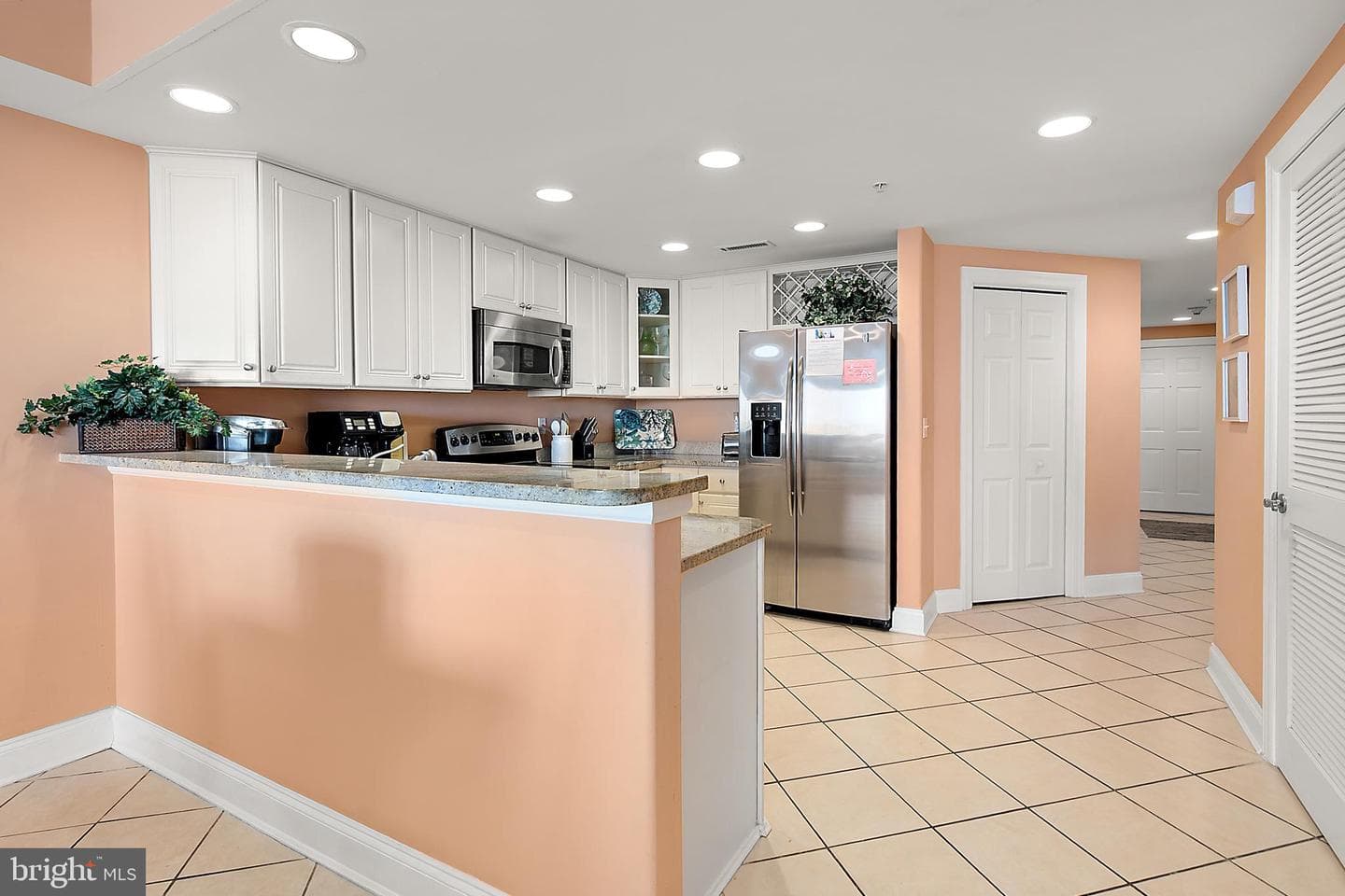 6 7th Street #603 photo 11