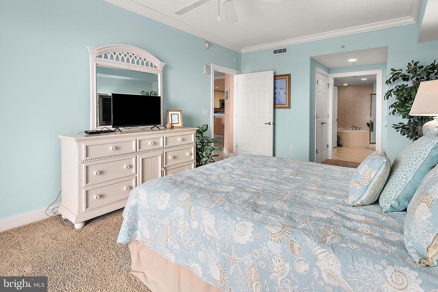 6 7th Street #603 photo 21