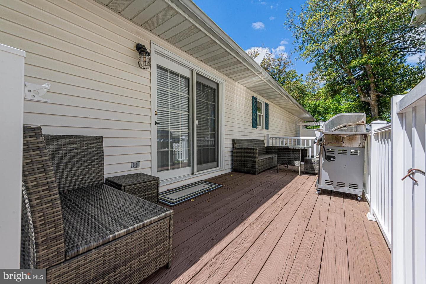 14106 Derrickson Avenue photo 3