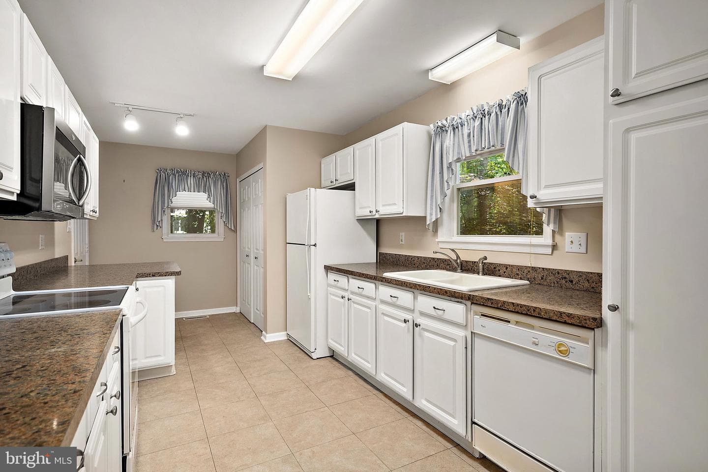 1348 Ocean Parkway photo 17