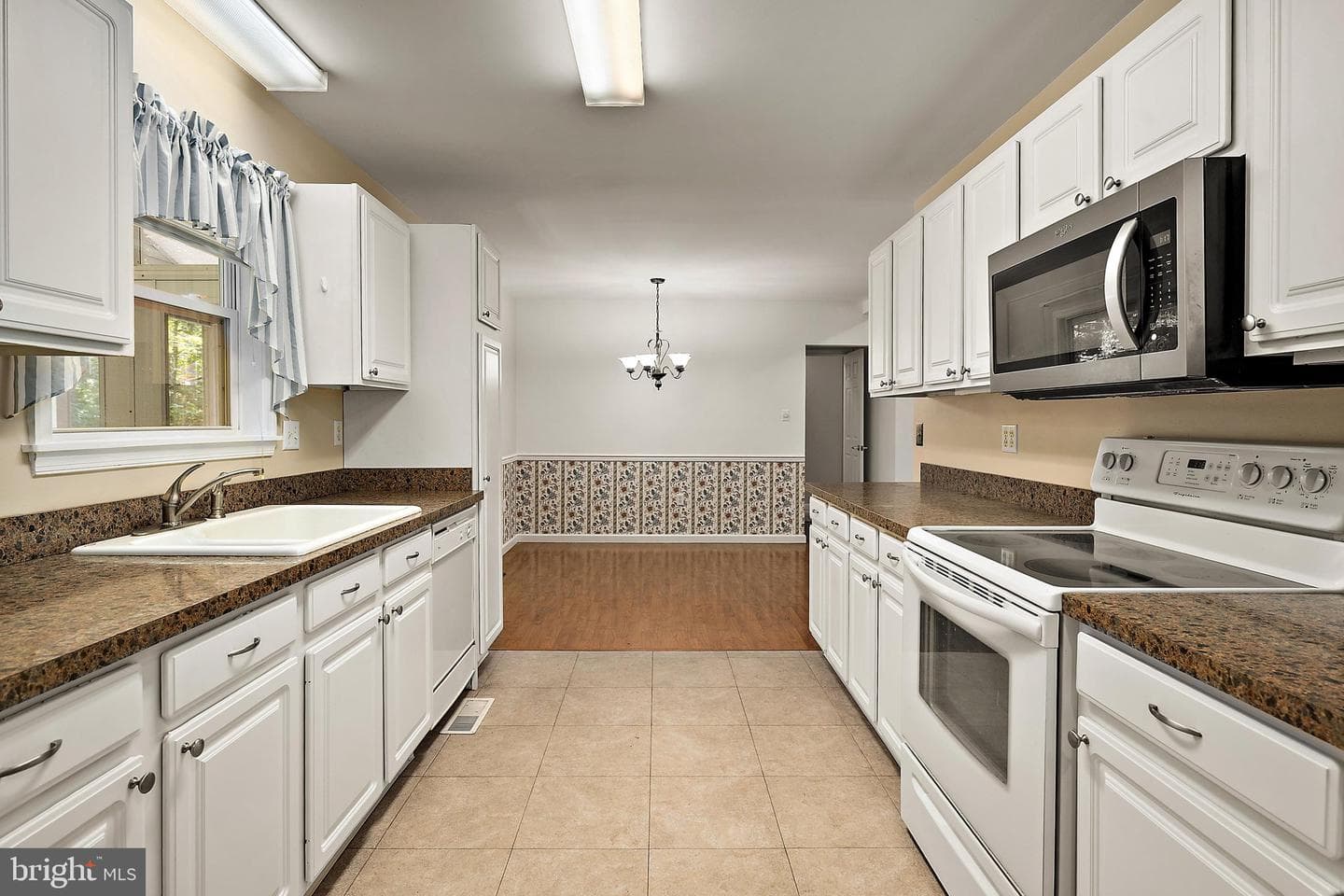 1348 Ocean Parkway photo 20