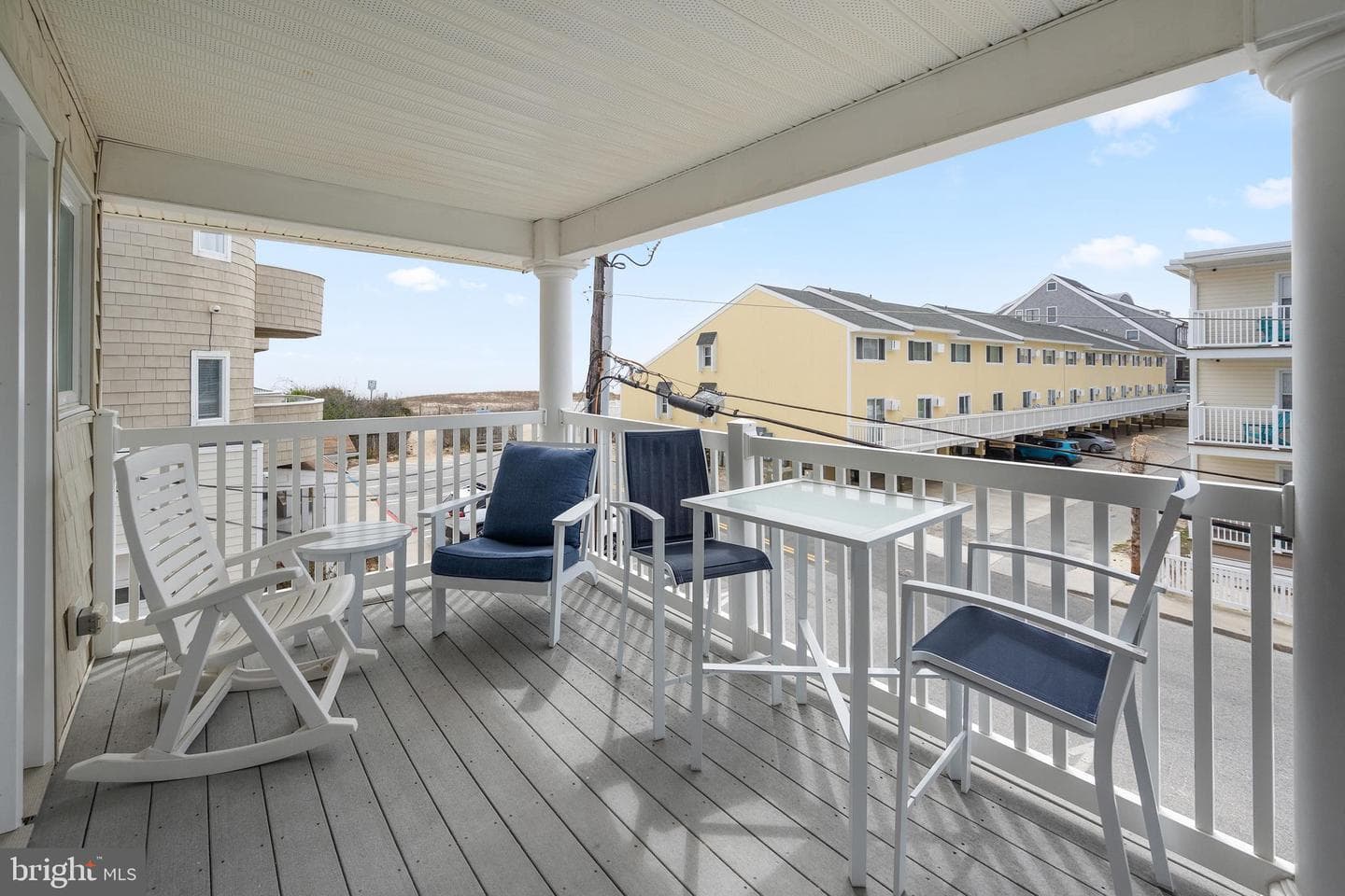 6 43rd Street photo 26