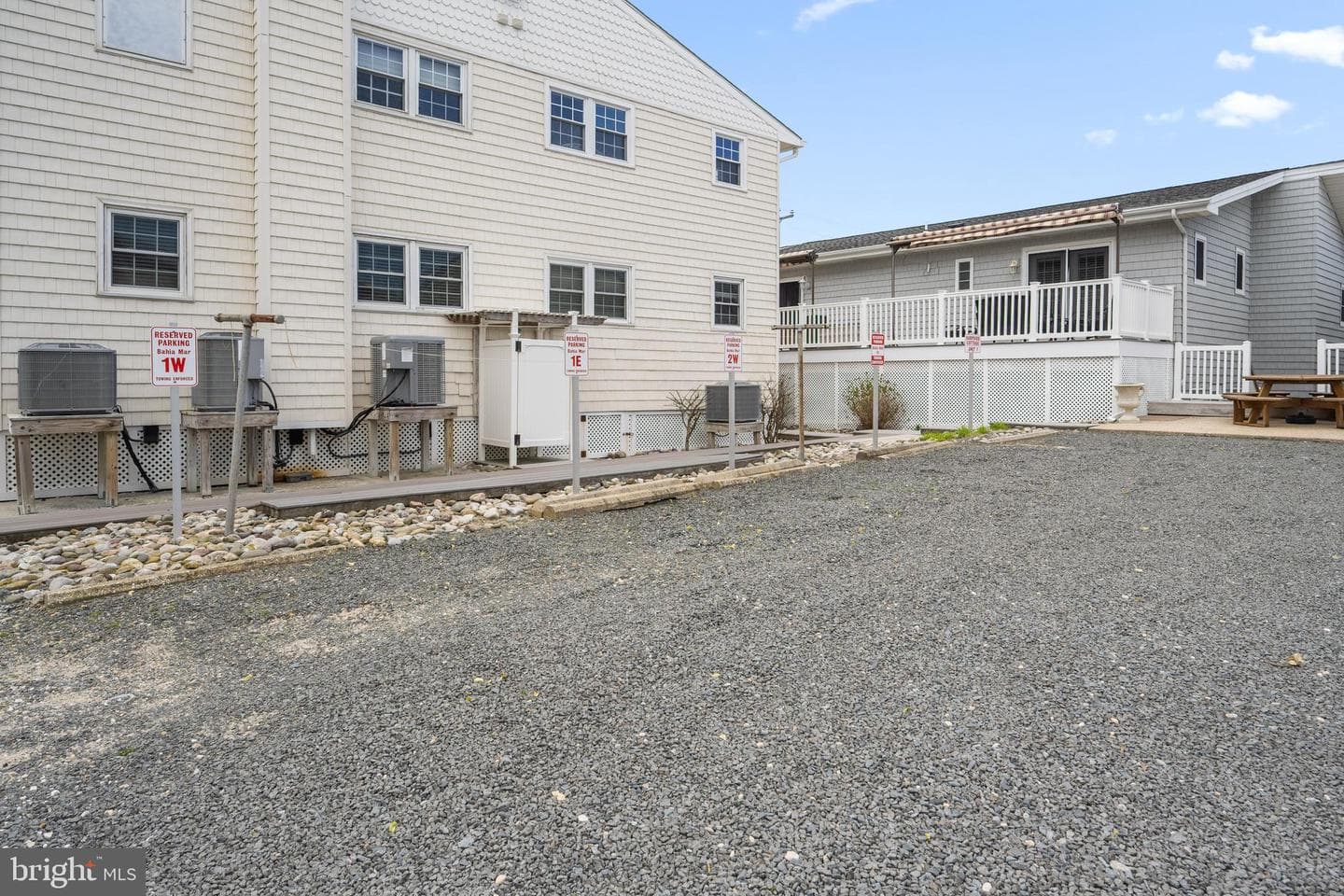6 43rd Street photo 30