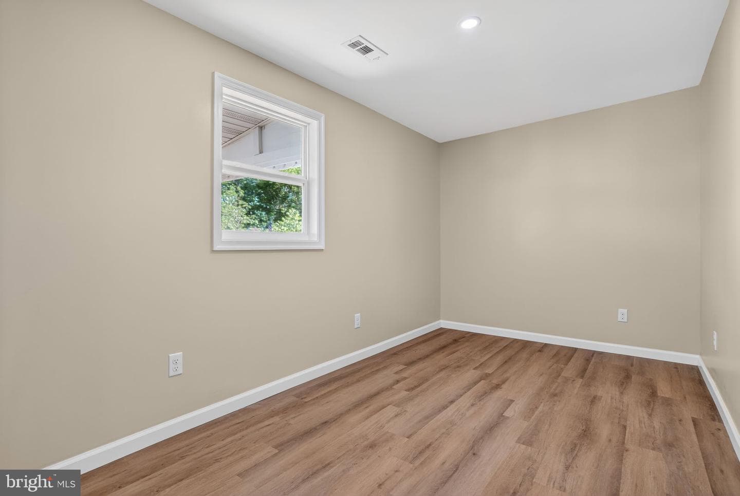 17 Somerset Avenue photo 11