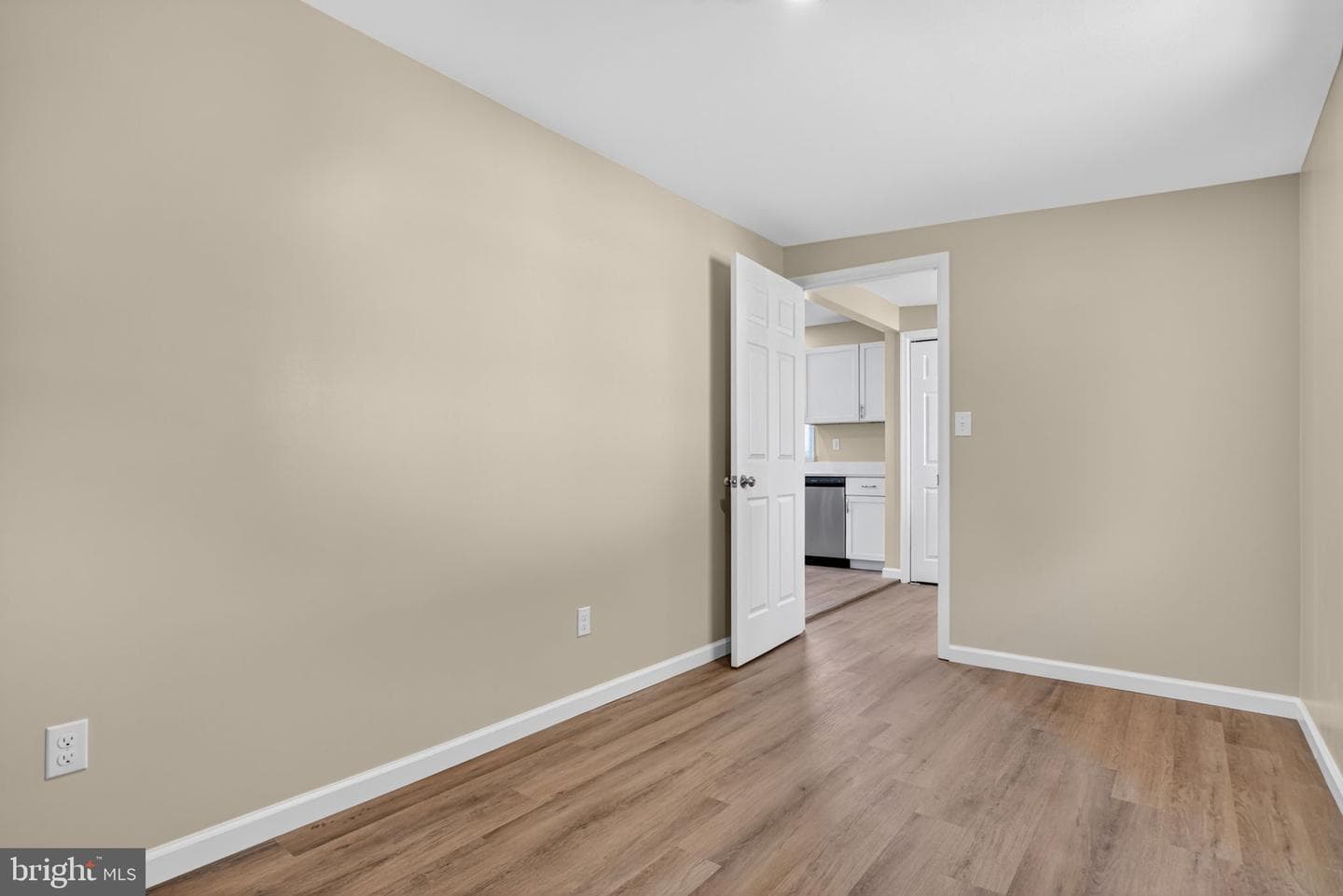 17 Somerset Avenue photo 12