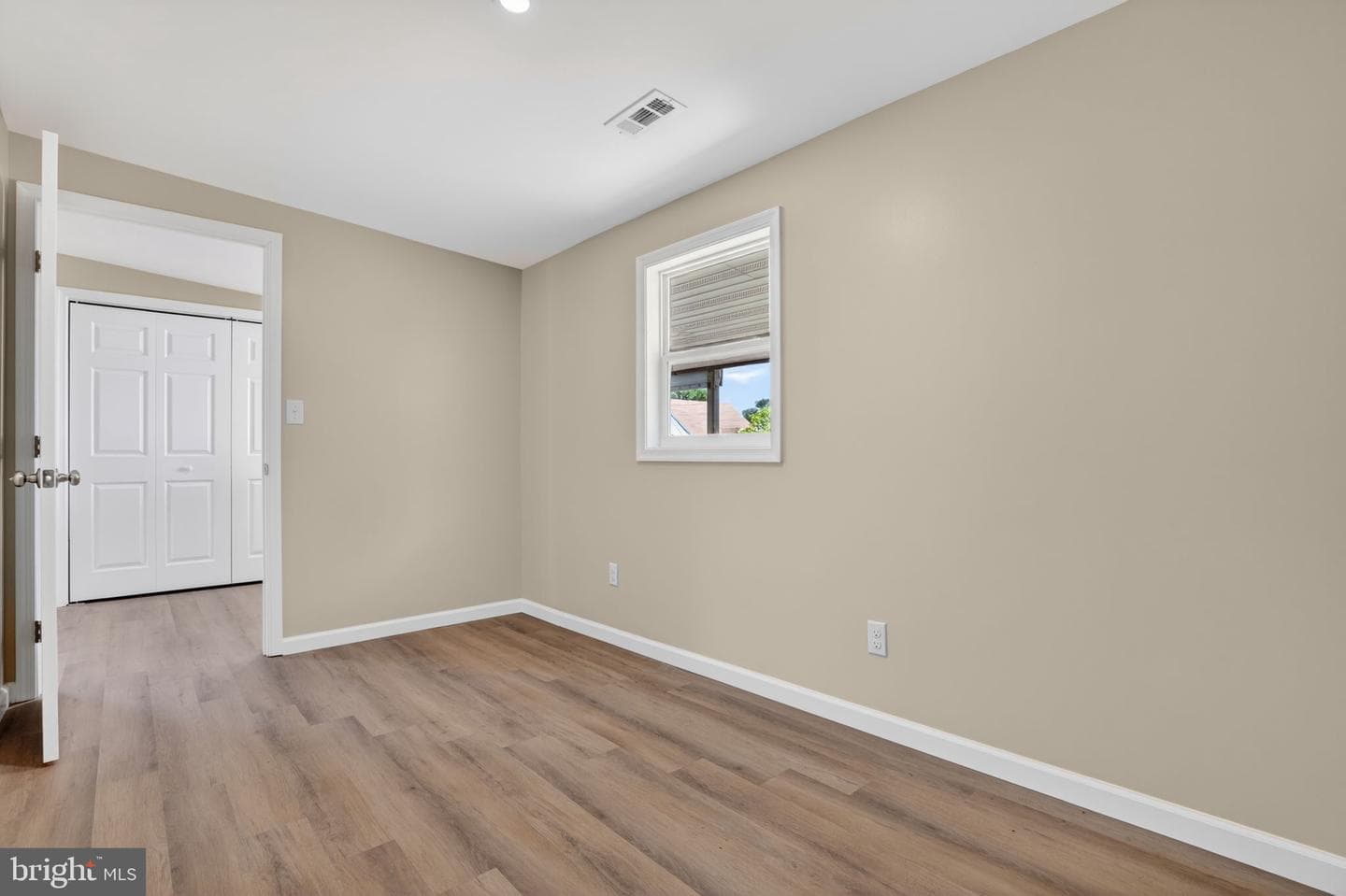 17 Somerset Avenue photo 13