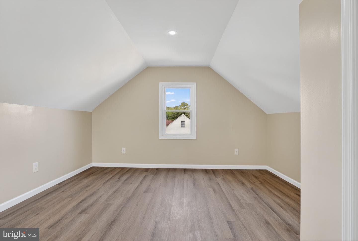 17 Somerset Avenue photo 23