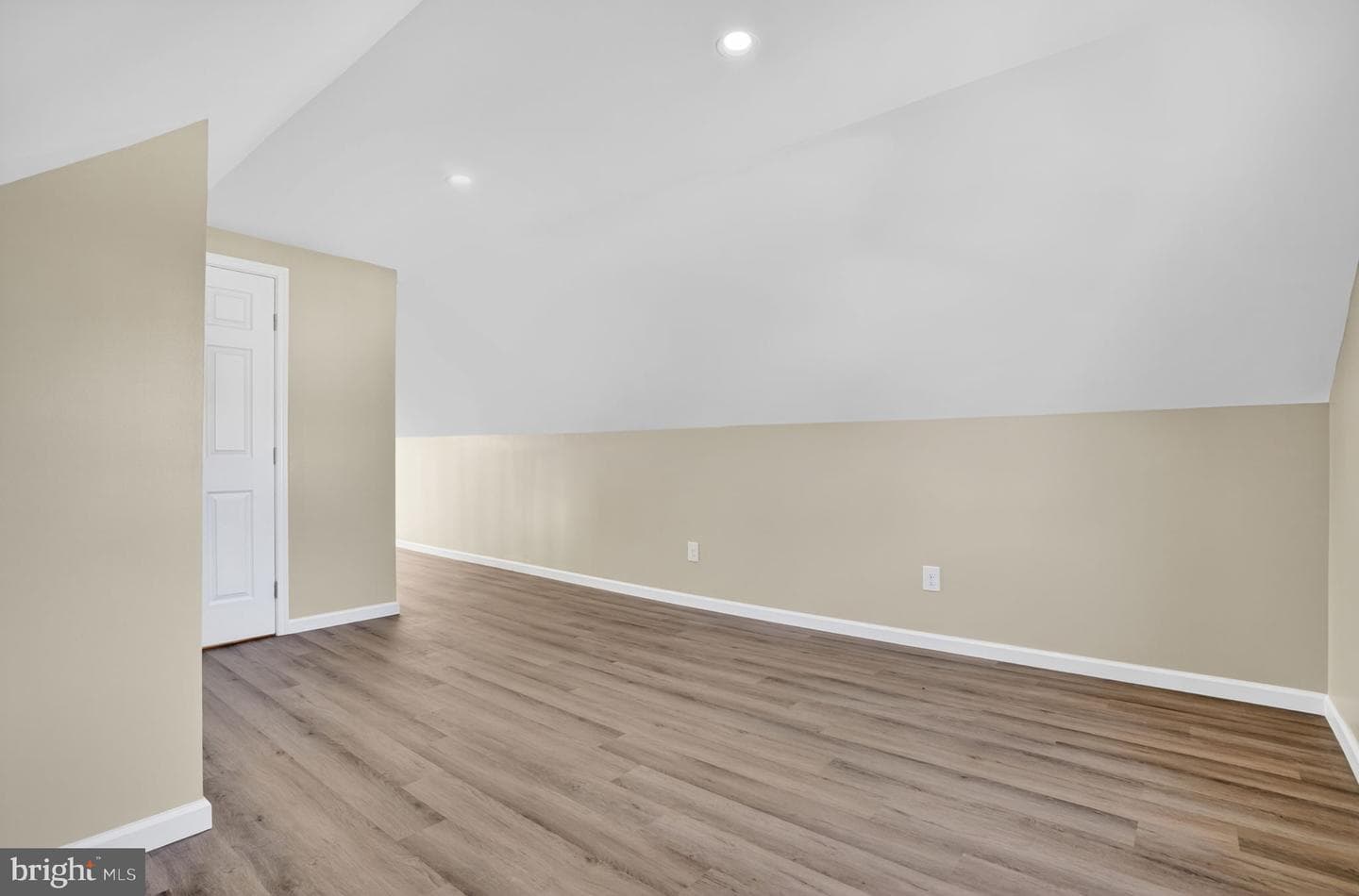 17 Somerset Avenue photo 24