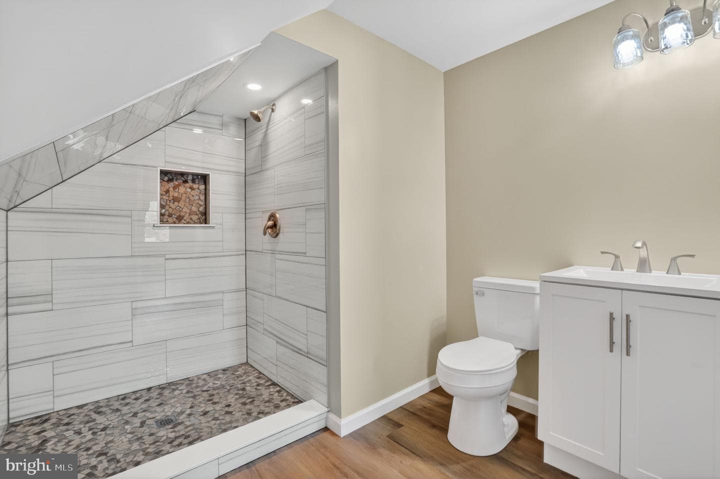 17 Somerset Avenue photo 26