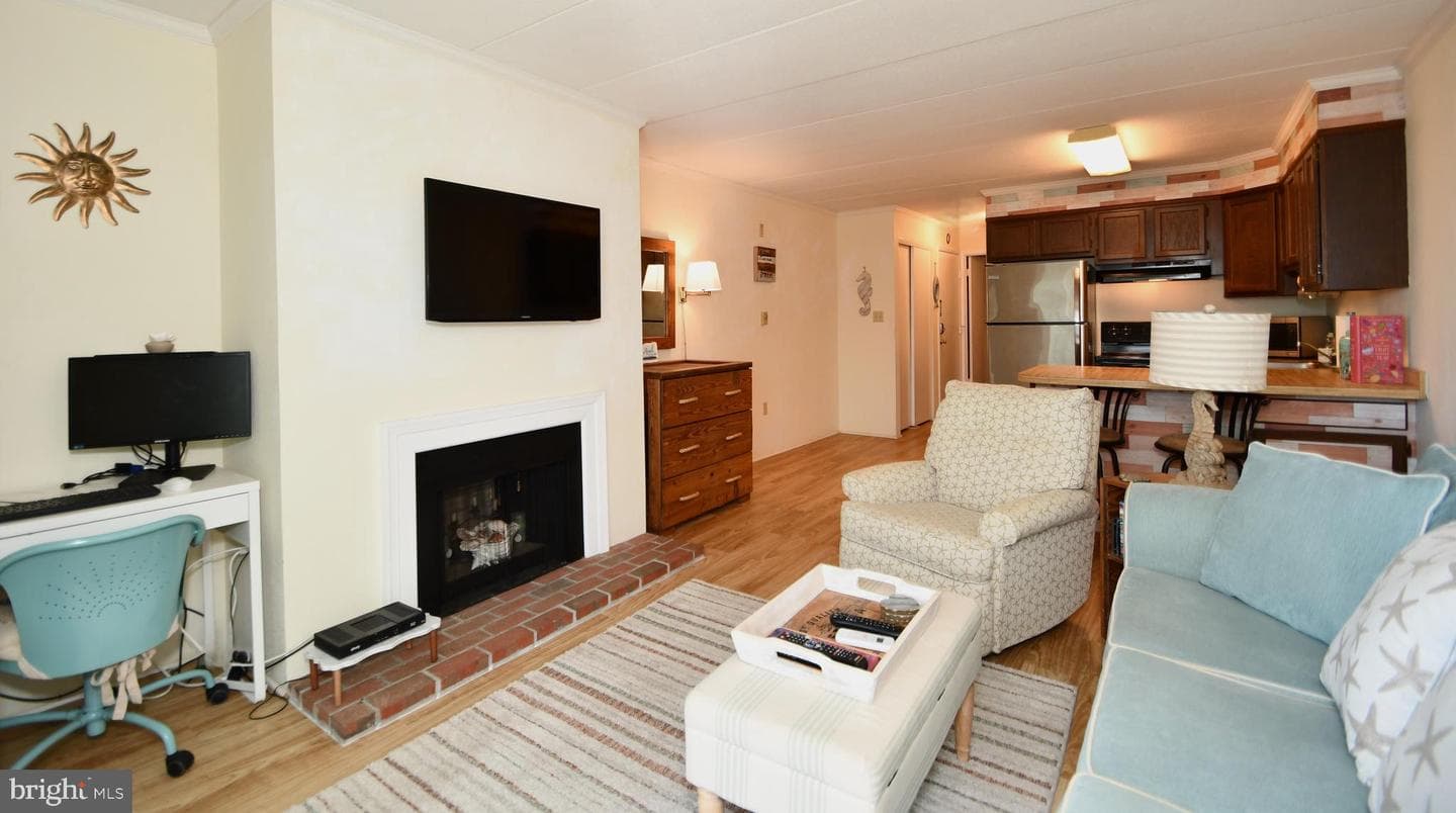 6 87th Street #305 photo 10