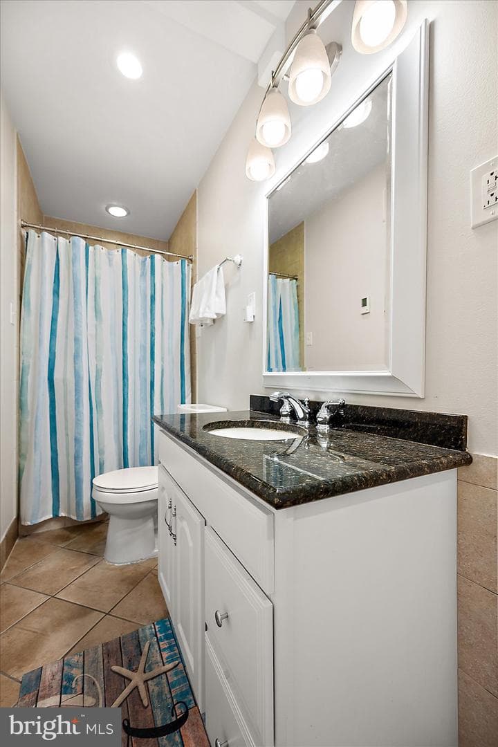 208 7th St # 2 photo 39