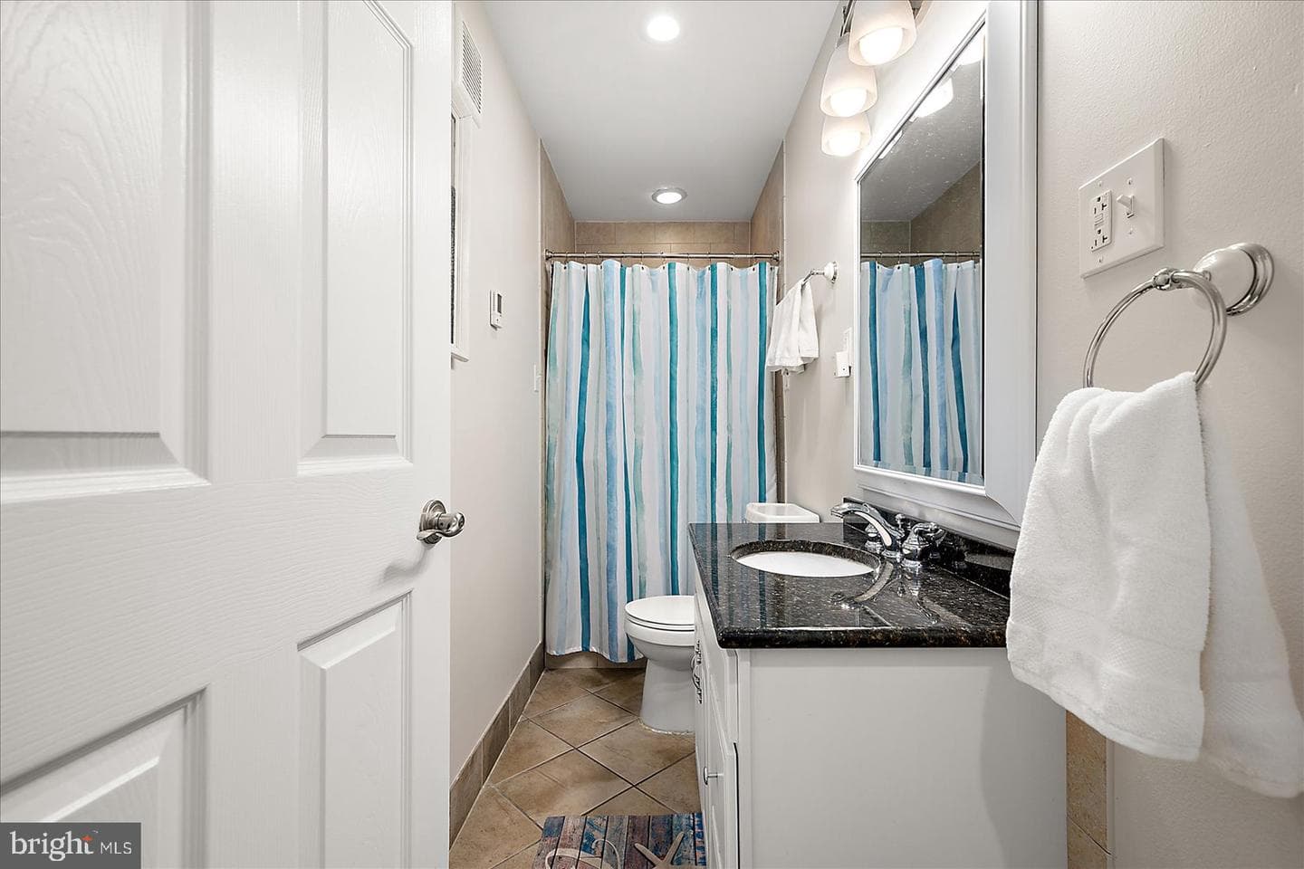 208 7th St # 2 photo 50