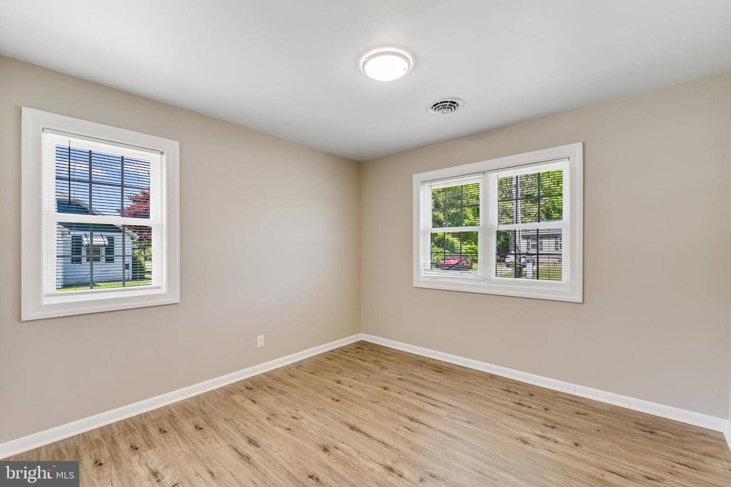 10540 Flower Street photo 20