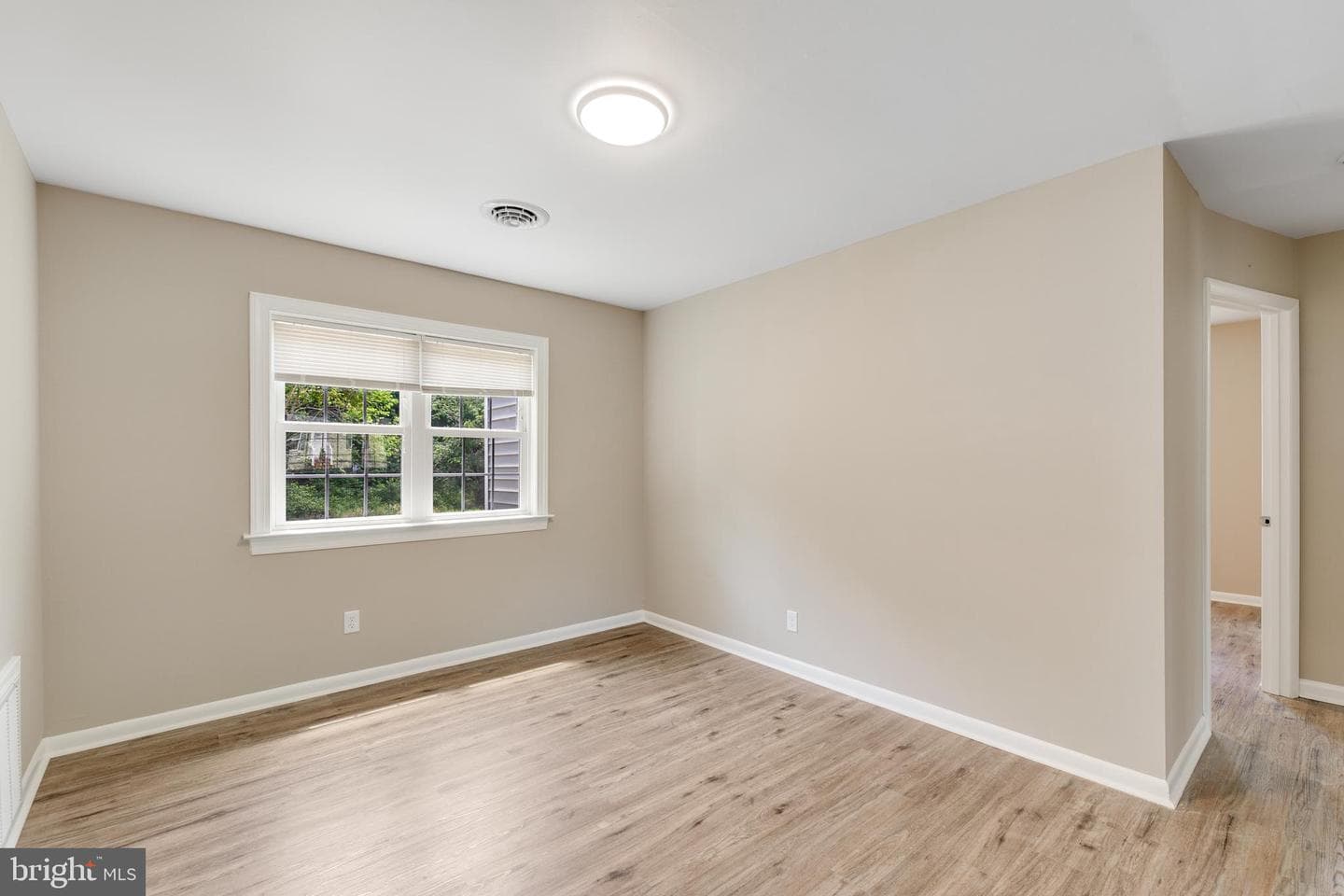 10540 Flower Street photo 21