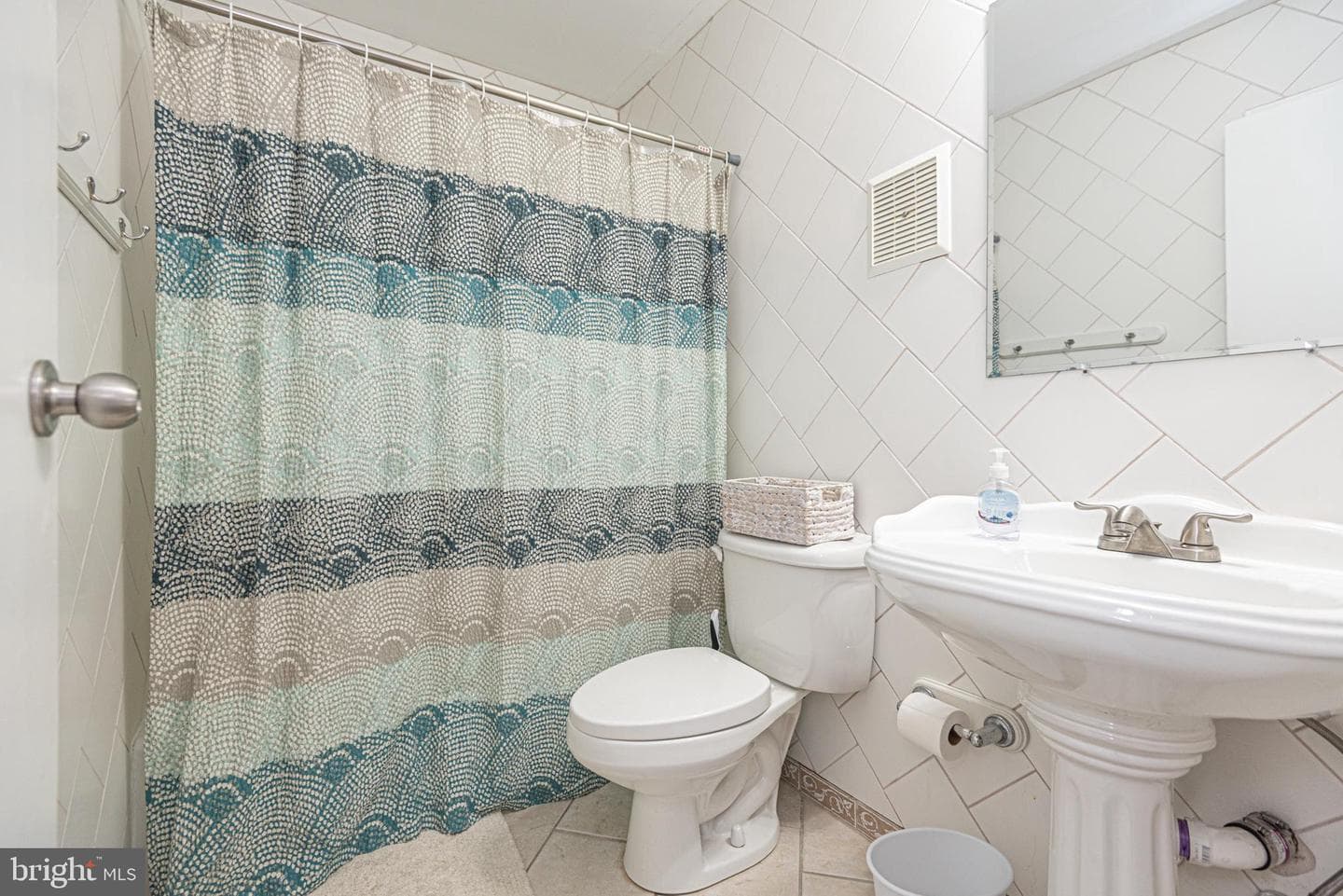 708 Bradley Rd # D1 photo 17