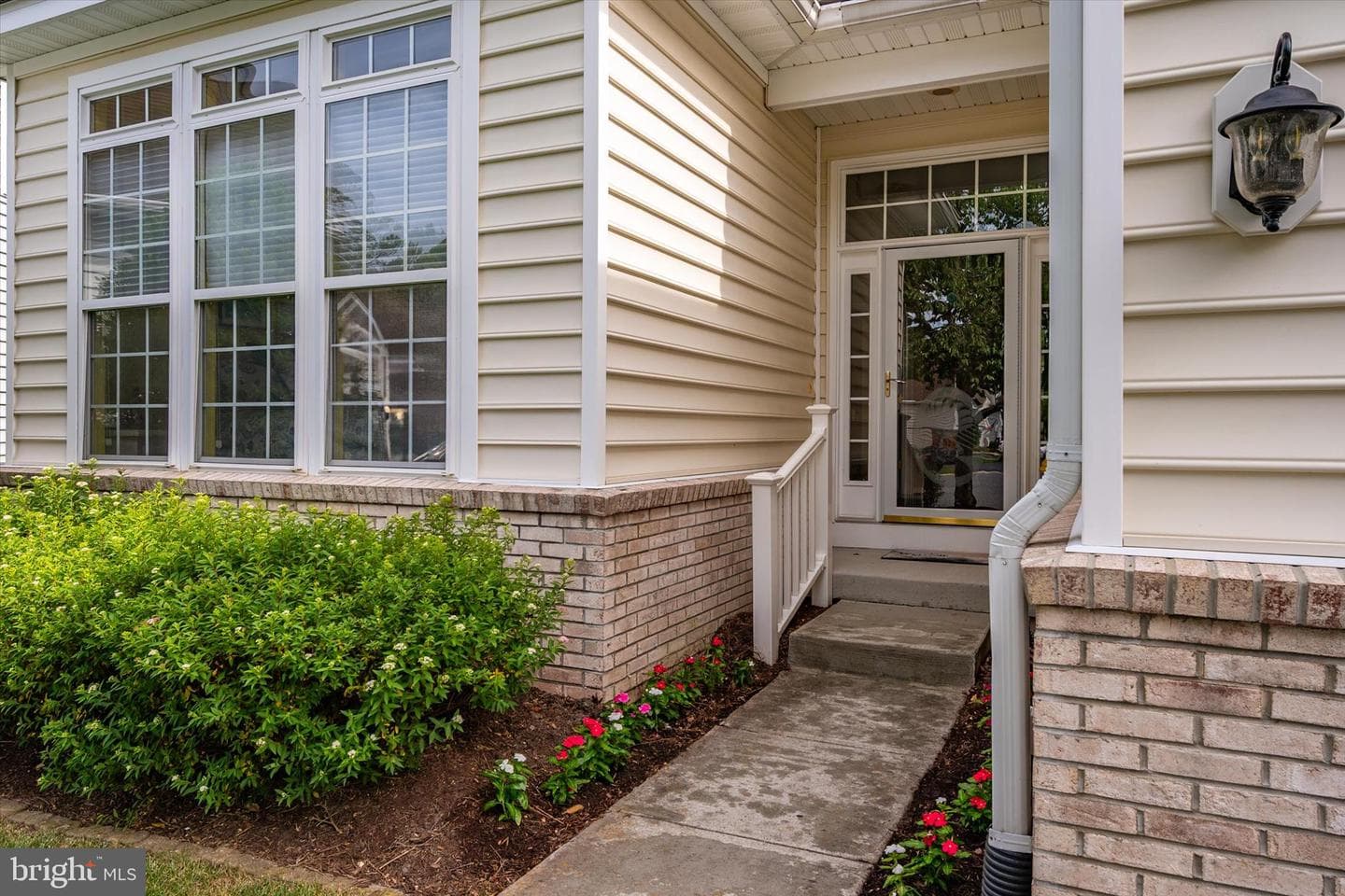 95 Chatham Court photo 5