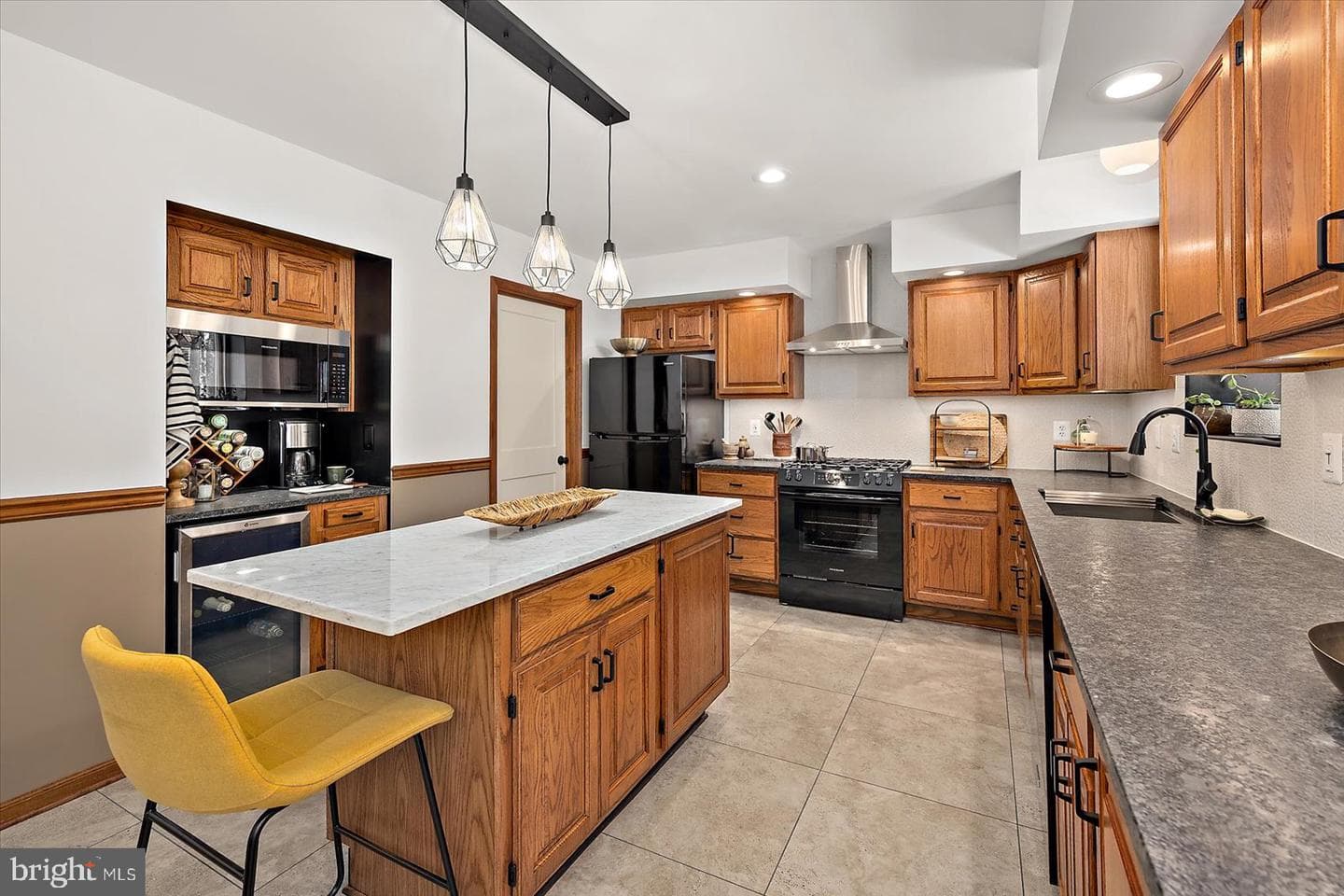 91 Watertown Road photo 26