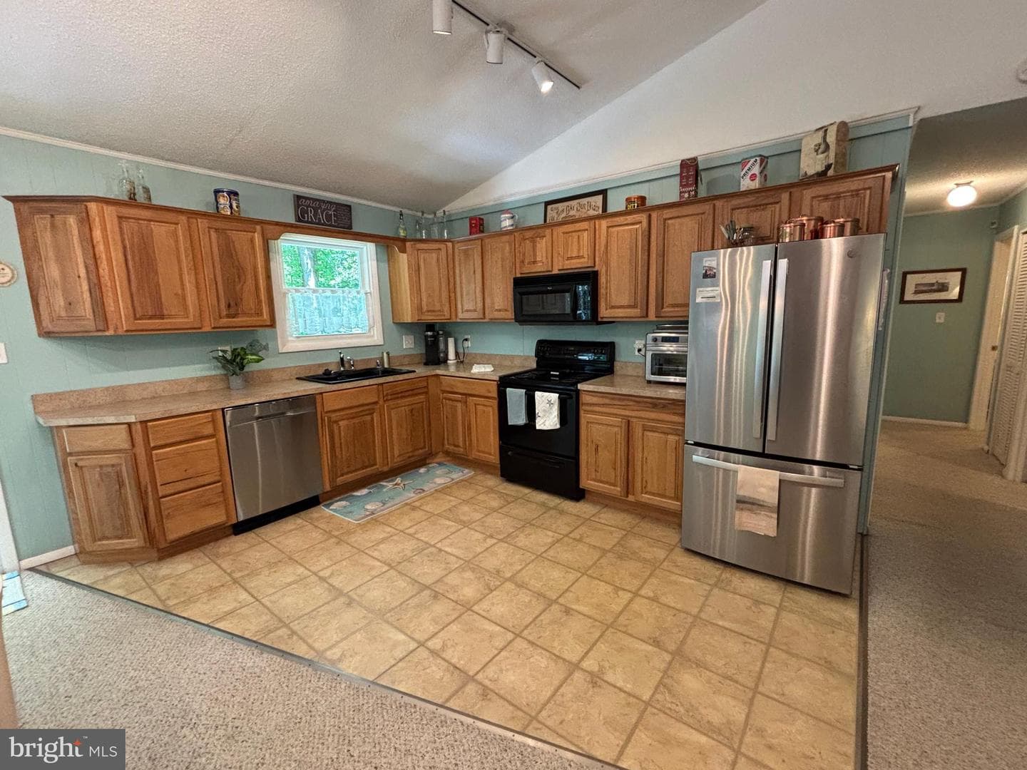 126 Camelot Circle photo 17