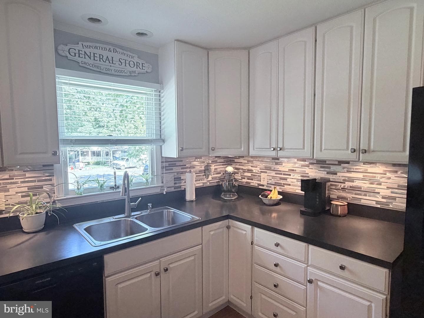 4 Burr Hill Drive photo 37