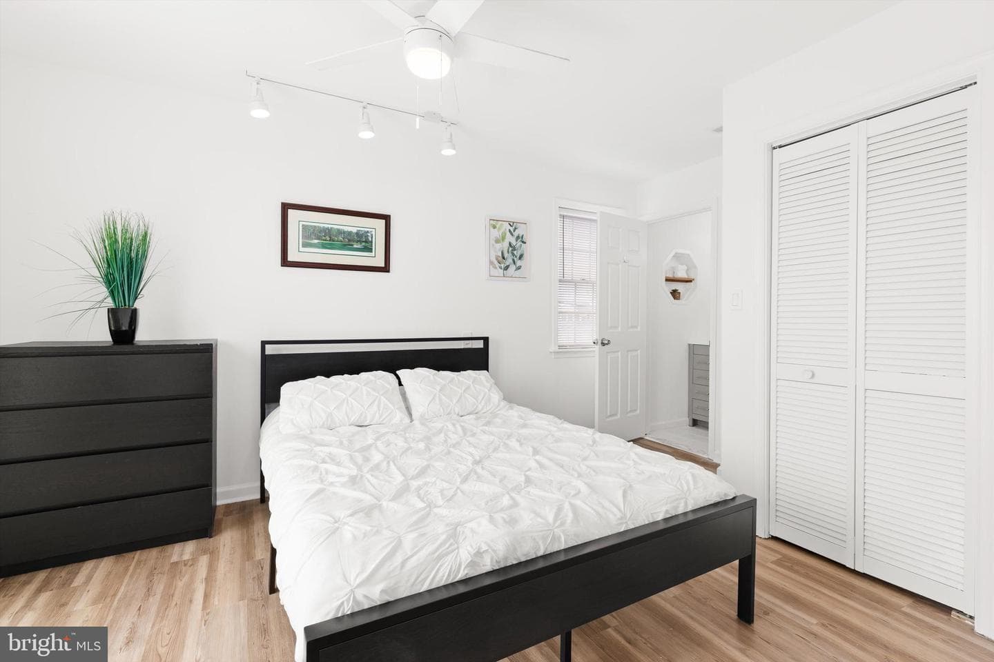 10429 Brighton Road photo 35