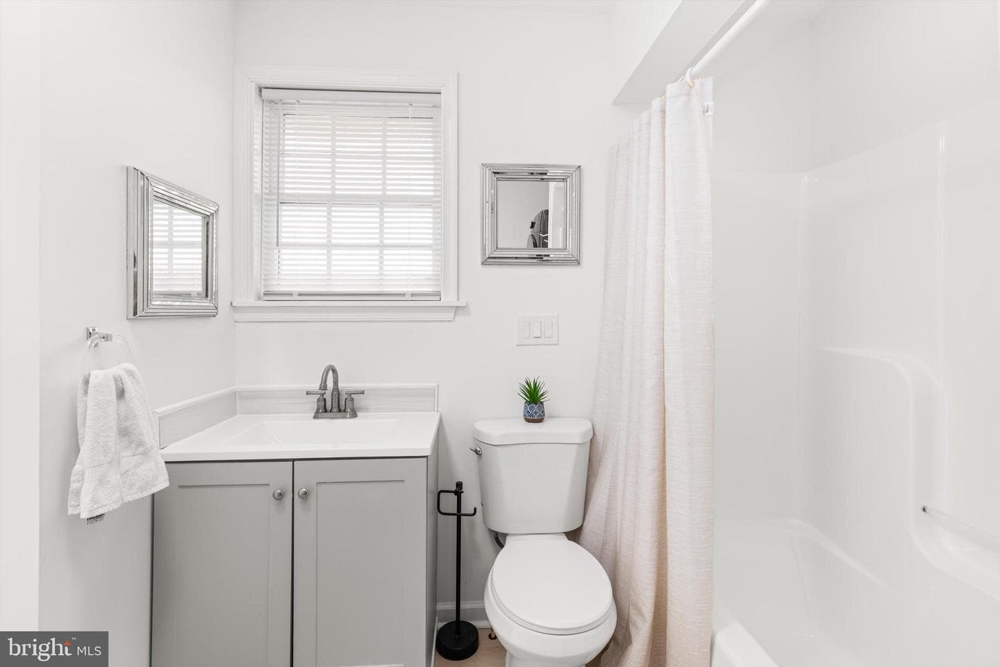 10429 Brighton Road photo 43