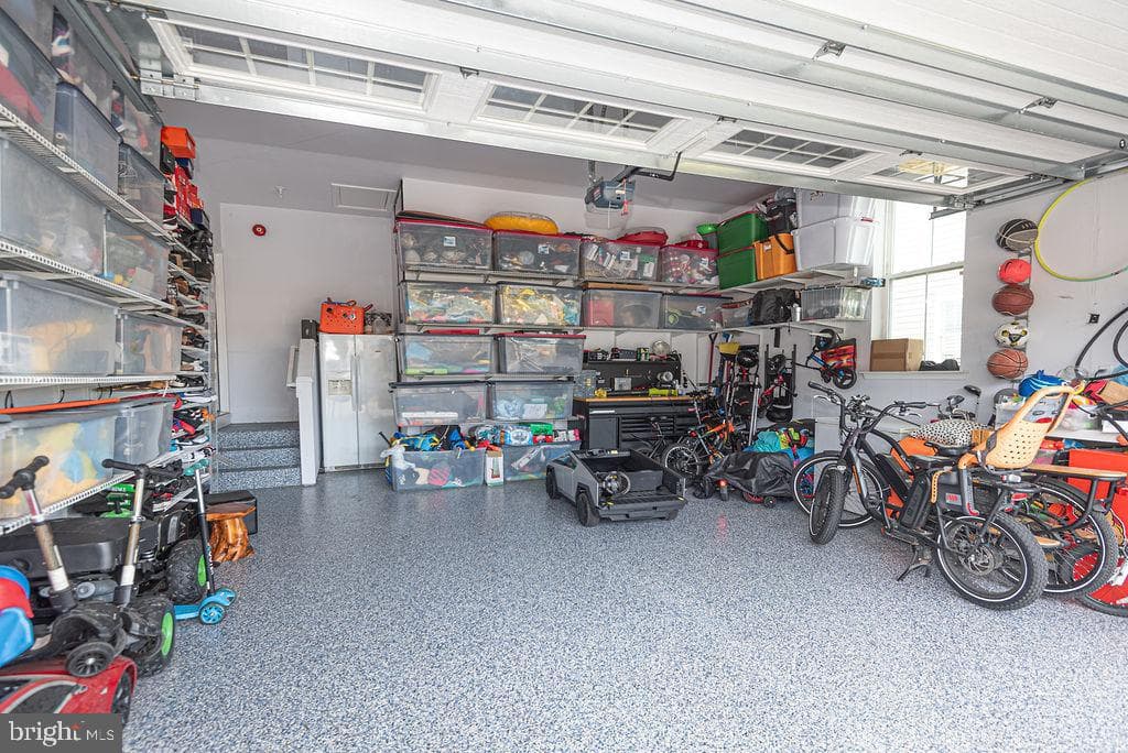10121 Fast Colors Lane photo 73