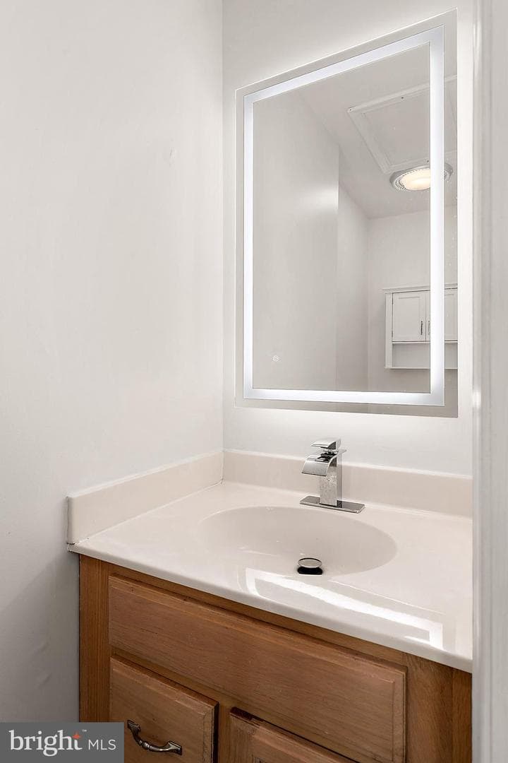 9 Harborview Drive photo 57