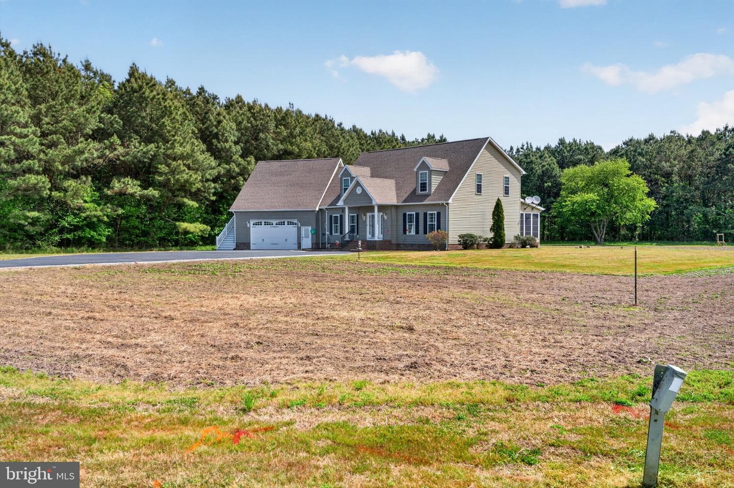 2435 Payne photo 28