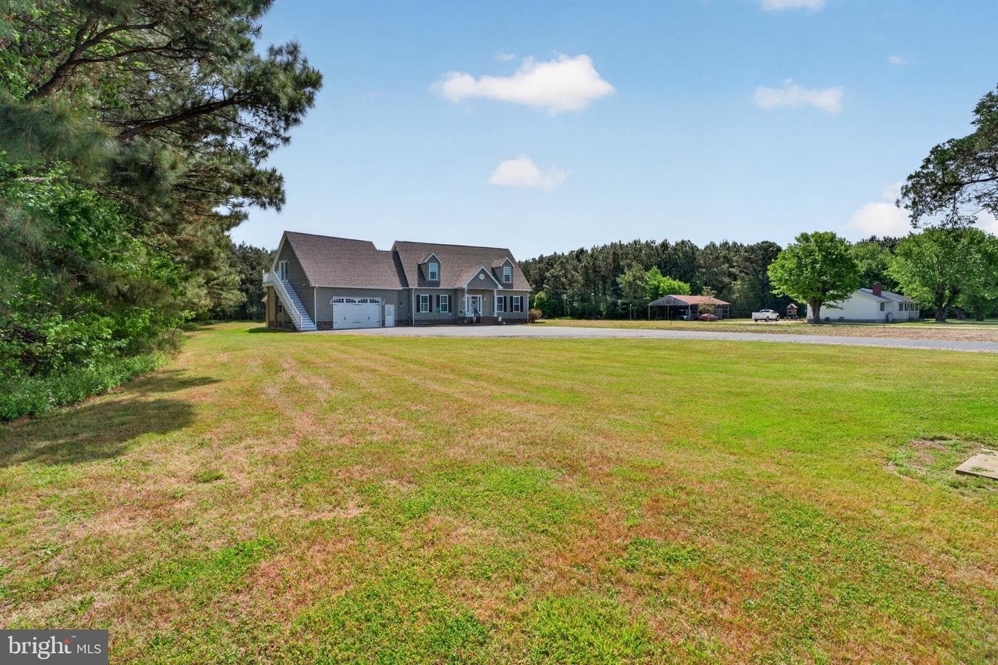2435 Payne photo 30