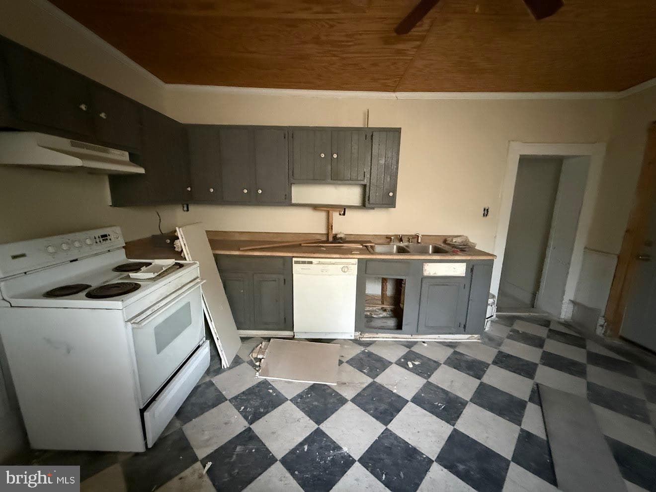 810 2nd Street photo 12