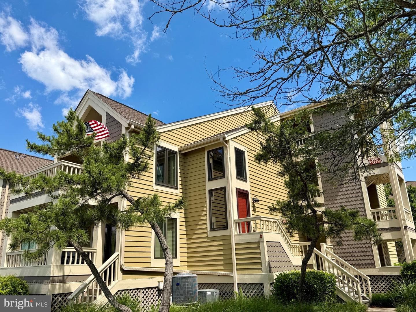 202 N Heron Drive #2022b photo 1