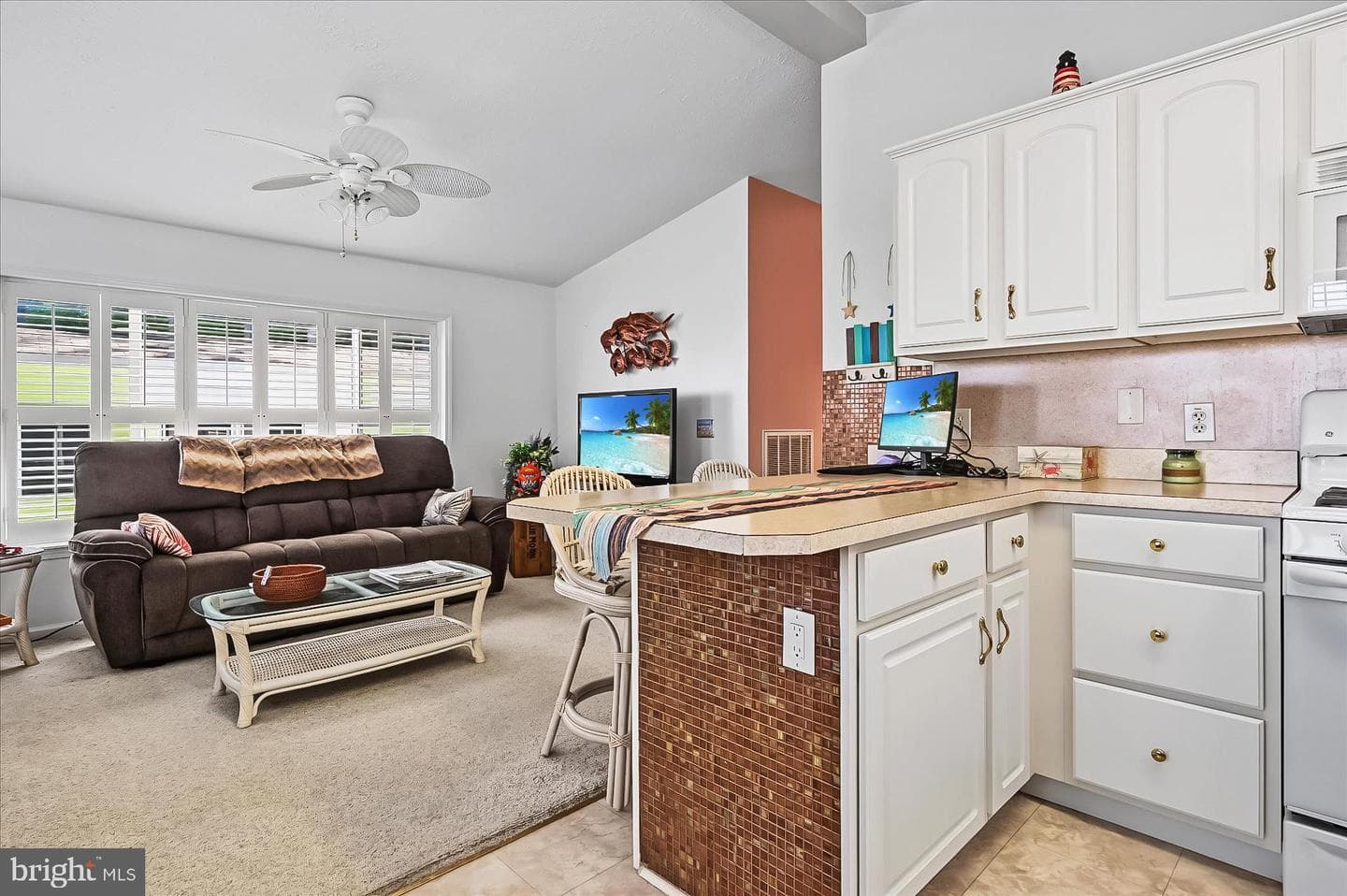208 Timberline Circle photo 12