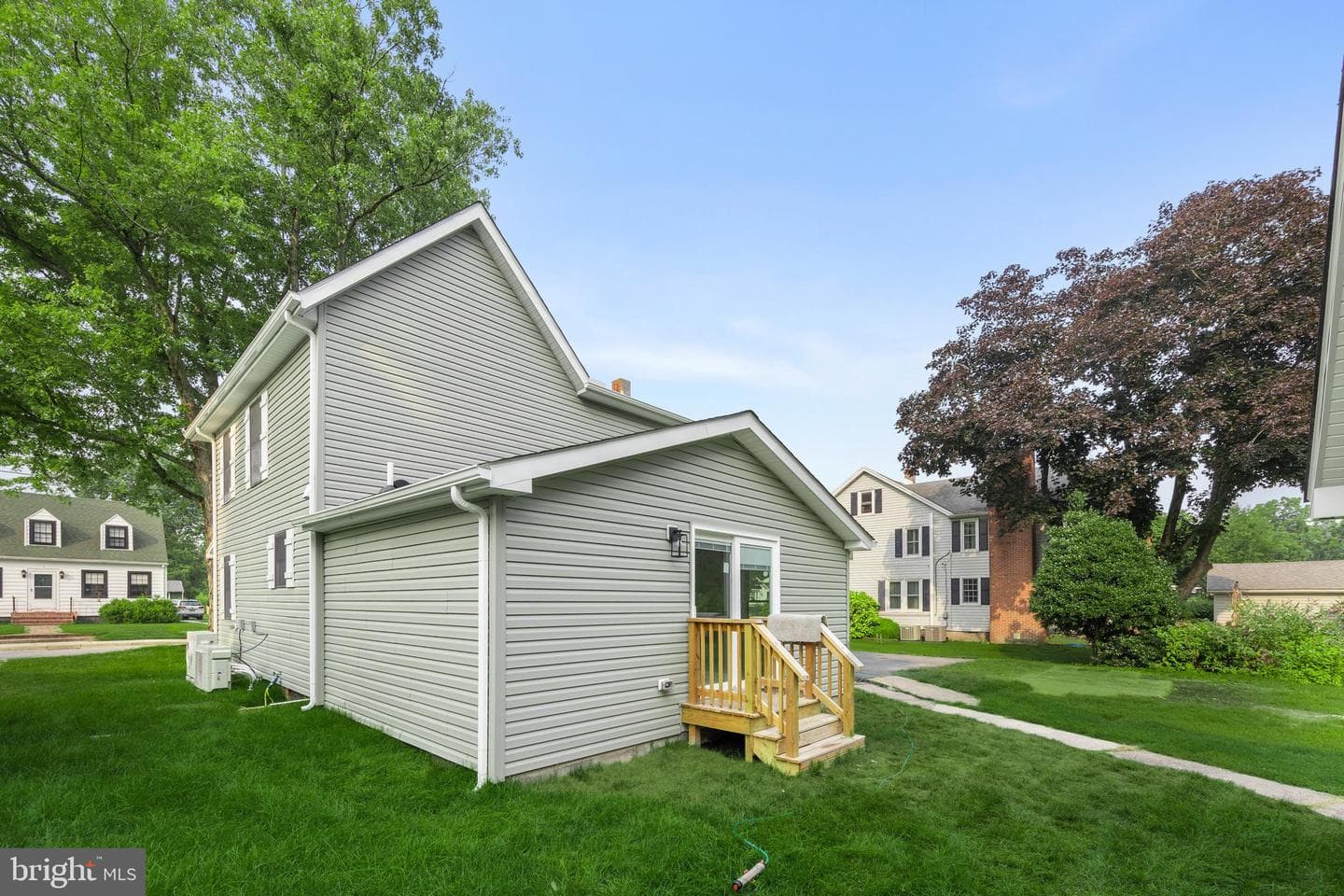 12 Burley Street photo 49
