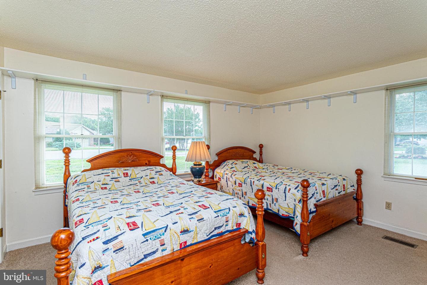 2 Heron Isle Court photo 34