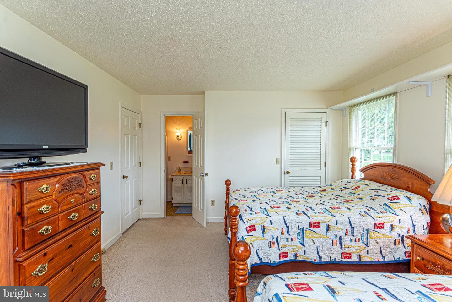 2 Heron Isle Court photo 36