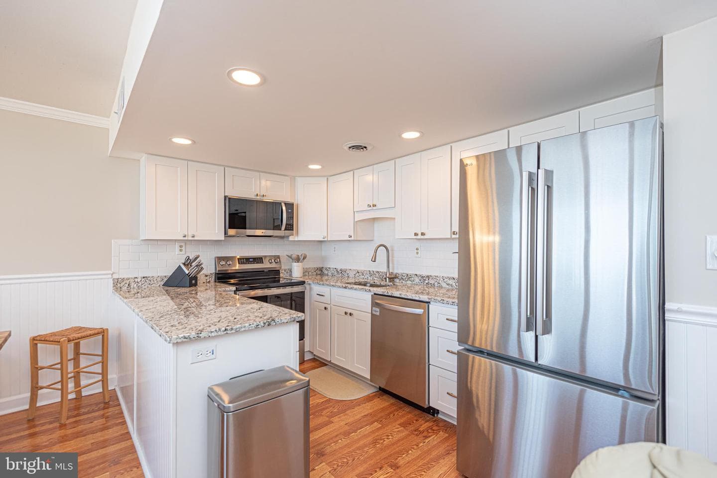 3001 Atlantic Avenue #203 photo 5