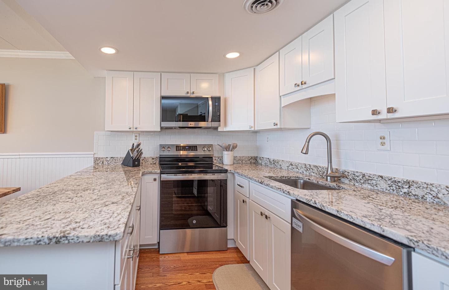 3001 Atlantic Avenue #203 photo 6
